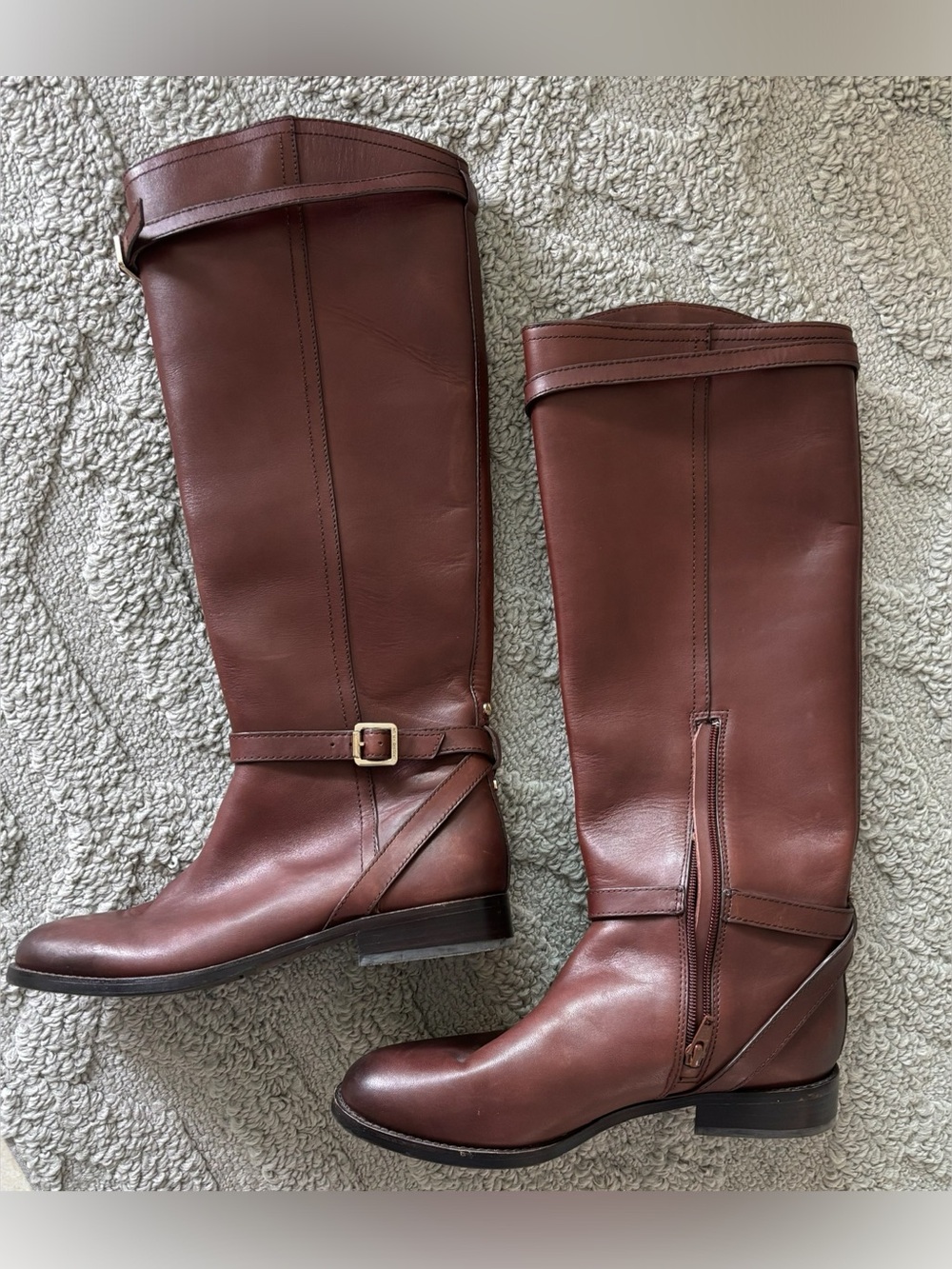ANTONIO MELANI Brown Faux Leather Knee High Ladies Boots Size 9

GREAT CONDITION